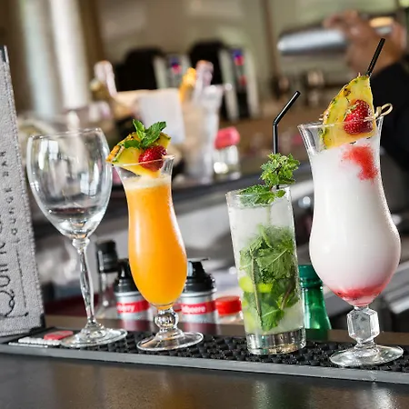 Le Riviera - Restaurant & - Ex Golden Tulip Aix Les Bains 4*