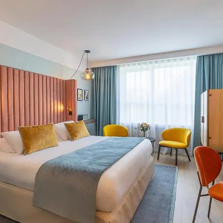 ホテル Golden Tulip Aix Les Bains - & エクスレバン