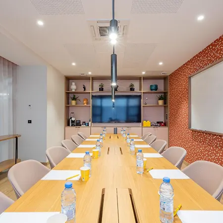 Golden Tulip Aix Les Bains - & ホテル 4*