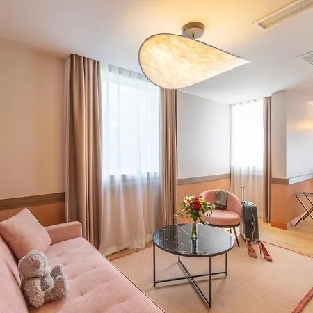 Hotel Golden Tulip Aix Les Bains - & 4*