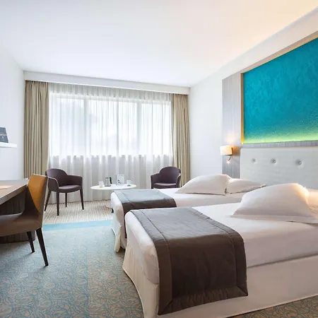 Le Riviera - Restaurant & - Ex Golden Tulip Aix Les Bains 4*