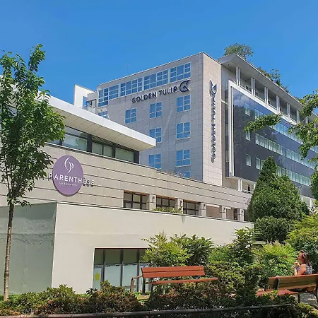 艾克斯莱班金色郁金香spa酒店