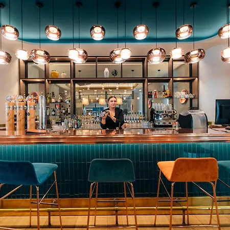 Golden Tulip Aix Les Bains - & Hotel Aix-les-Bains