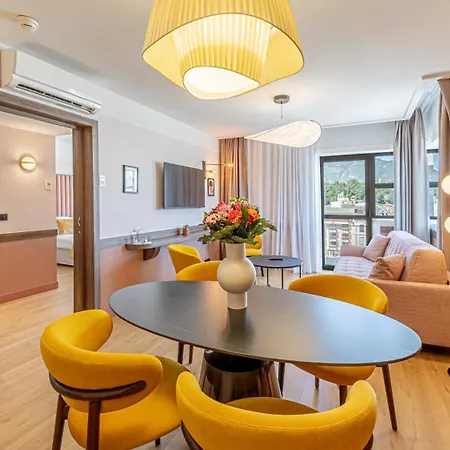 Le Riviera - Restaurant & - Ex Golden Tulip Aix Les Bains 4*