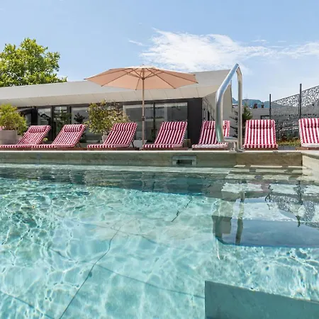 Le Riviera - Restaurant & - Ex Golden Tulip Aix Les Bains מלון