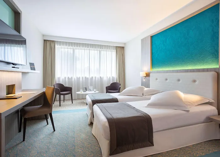 Le Riviera - Restaurant & - Ex Golden Tulip Aix Les Bains 4*