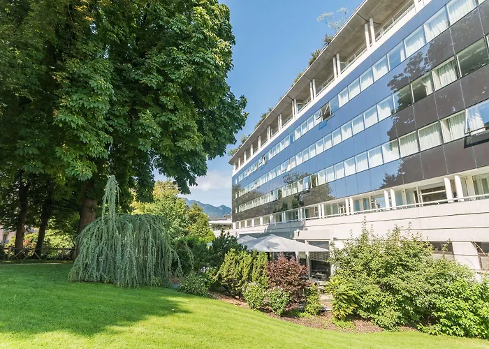 Le Riviera - Restaurant & - Ex Golden Tulip Aix Les Bains 4*