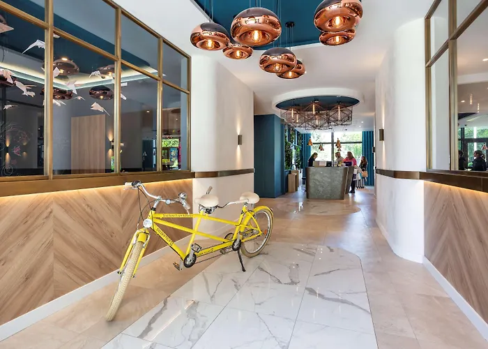 Le Riviera - Restaurant & - Ex Golden Tulip Aix Les Bains Hotel Aix-les-Bains