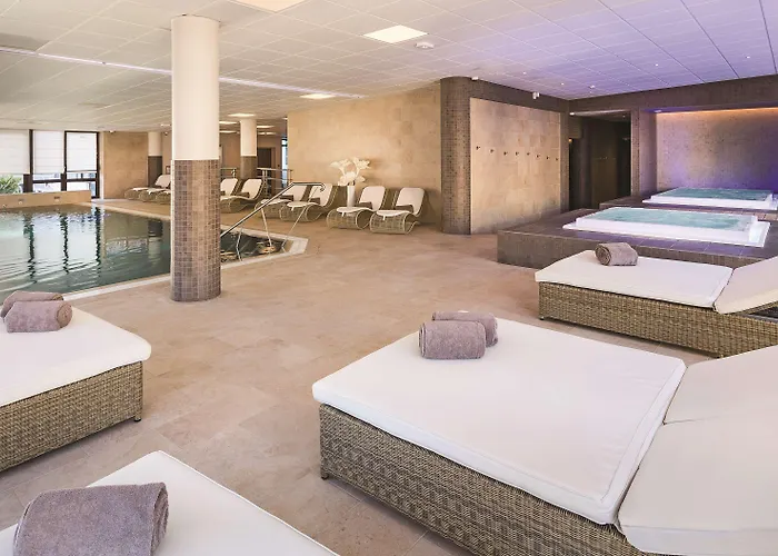 Hotel Le Riviera - Restaurant & - Ex Golden Tulip Aix Les Bains