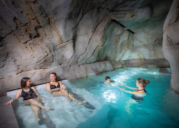 Le Riviera - Restaurant & - Ex Golden Tulip Aix Les Bains Hotel