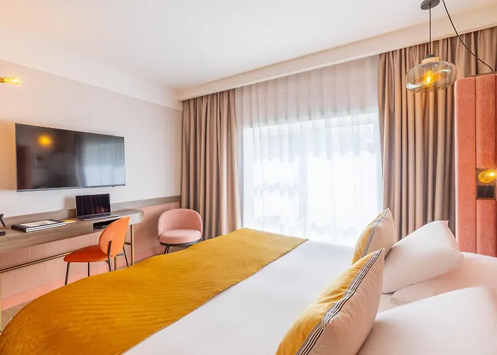 Le Riviera - Restaurant & - Ex Golden Tulip Aix Les Bains 4* Aix-les-Bains