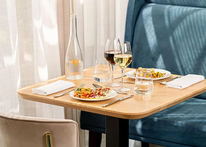 Hotel Le Riviera - Restaurant & - Ex Golden Tulip Aix Les Bains 4*