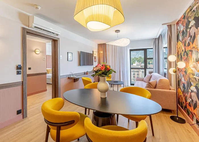 Le Riviera - Restaurant & - Ex Golden Tulip Aix Les Bains 4*