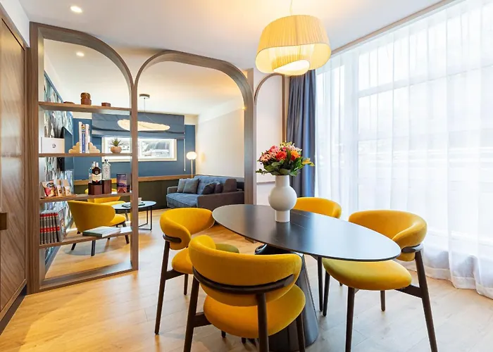 Le Riviera - Restaurant & - Ex Golden Tulip Aix Les Bains Hotel