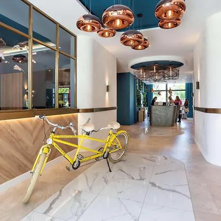 Golden Tulip Aix Les Bains - & 호텔 엑스레뱅