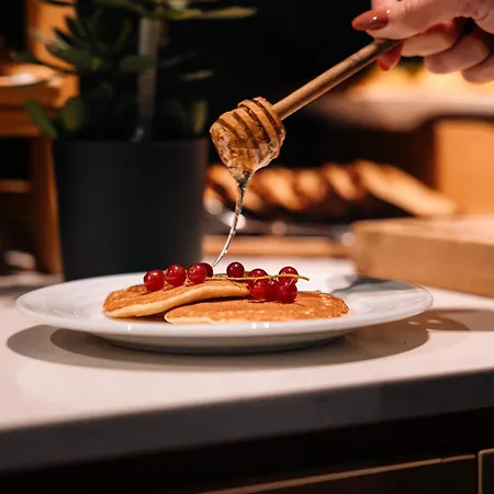 Golden Tulip Aix Les Bains - & 엑스레뱅